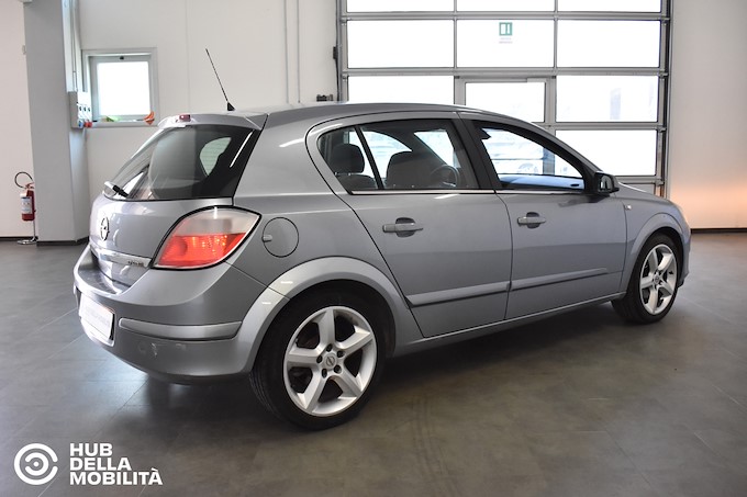 OPEL Astra 1.7 CDTI 101CV 5 porte Elegance